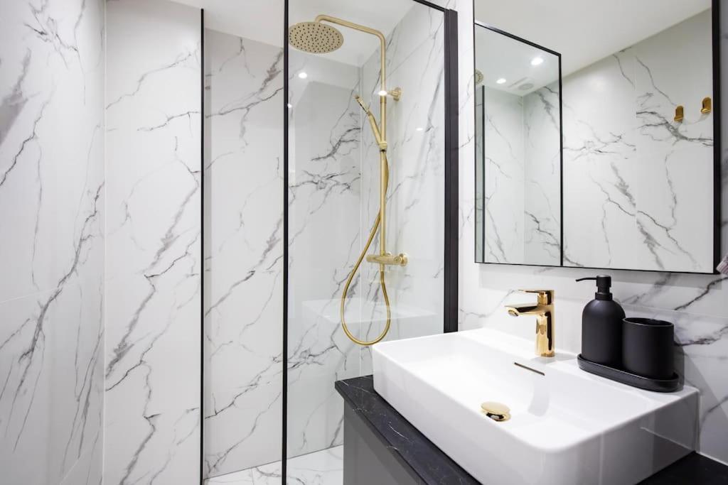 Amazing Luxury *